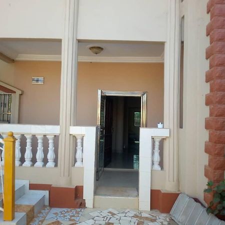 Ma Grand Guest House Banjul Exterior foto